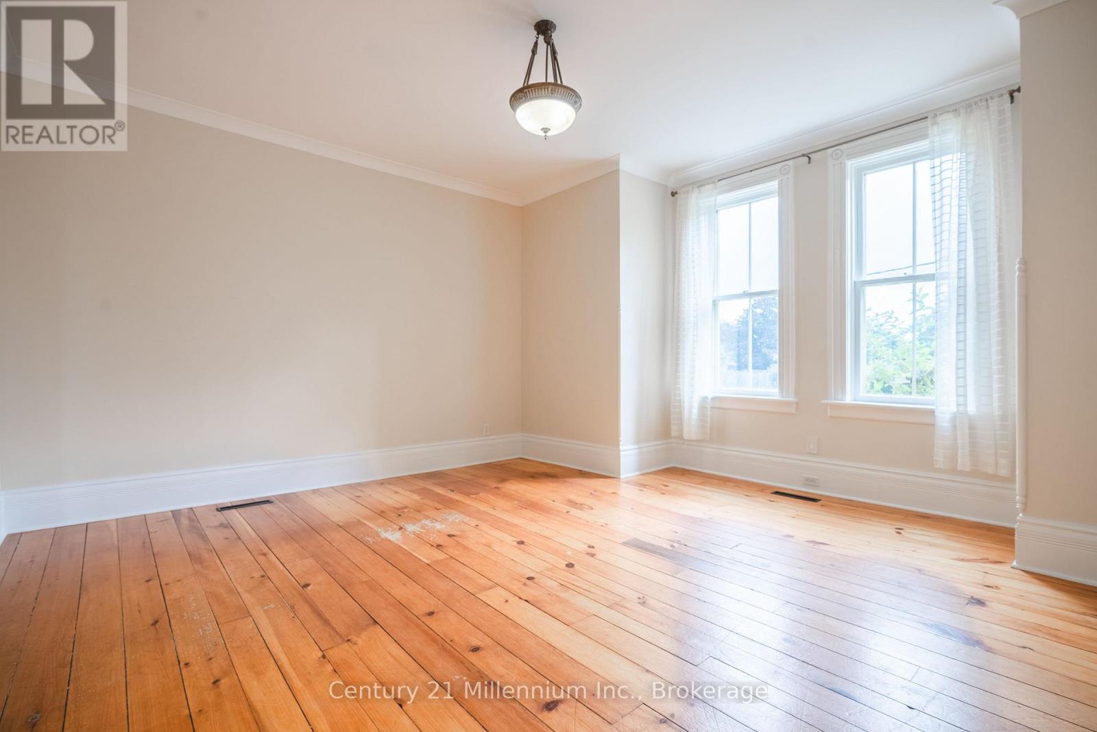 774 Hurontario Street, Collingwood, Ontario  L9Y 0G9 - Photo 9 - S12124617