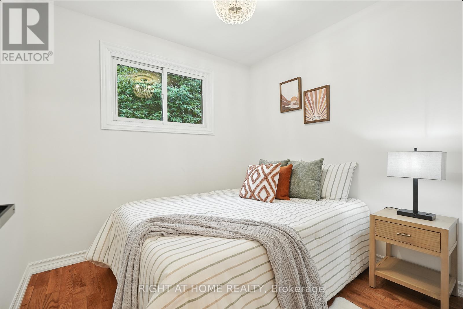 413 Enfield Road, Burlington, Ontario  L7T 2X5 - Photo 24 - W12361684