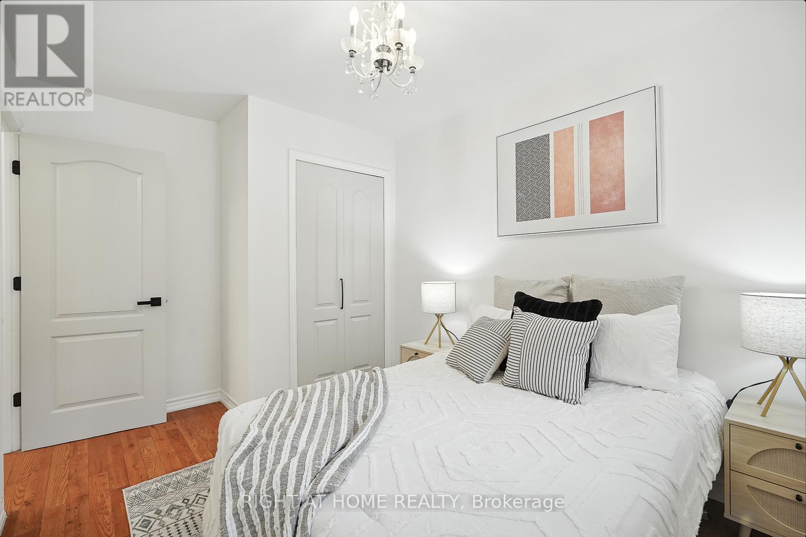 413 Enfield Road, Burlington, Ontario  L7T 2X5 - Photo 27 - W12361684