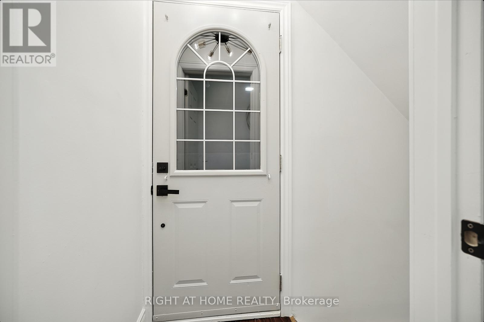 413 Enfield Road, Burlington, Ontario  L7T 2X5 - Photo 29 - W12361684