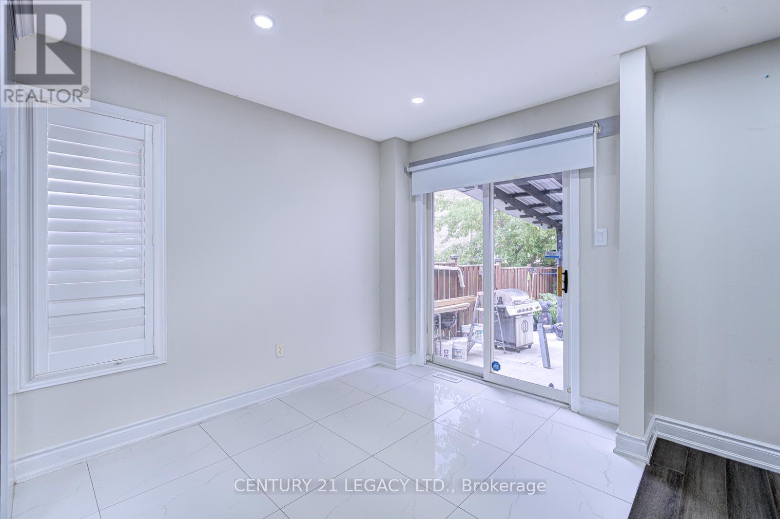 21 Serenity Lane, Brampton, Ontario  L6R 2T1 - Photo 16 - W12360127
