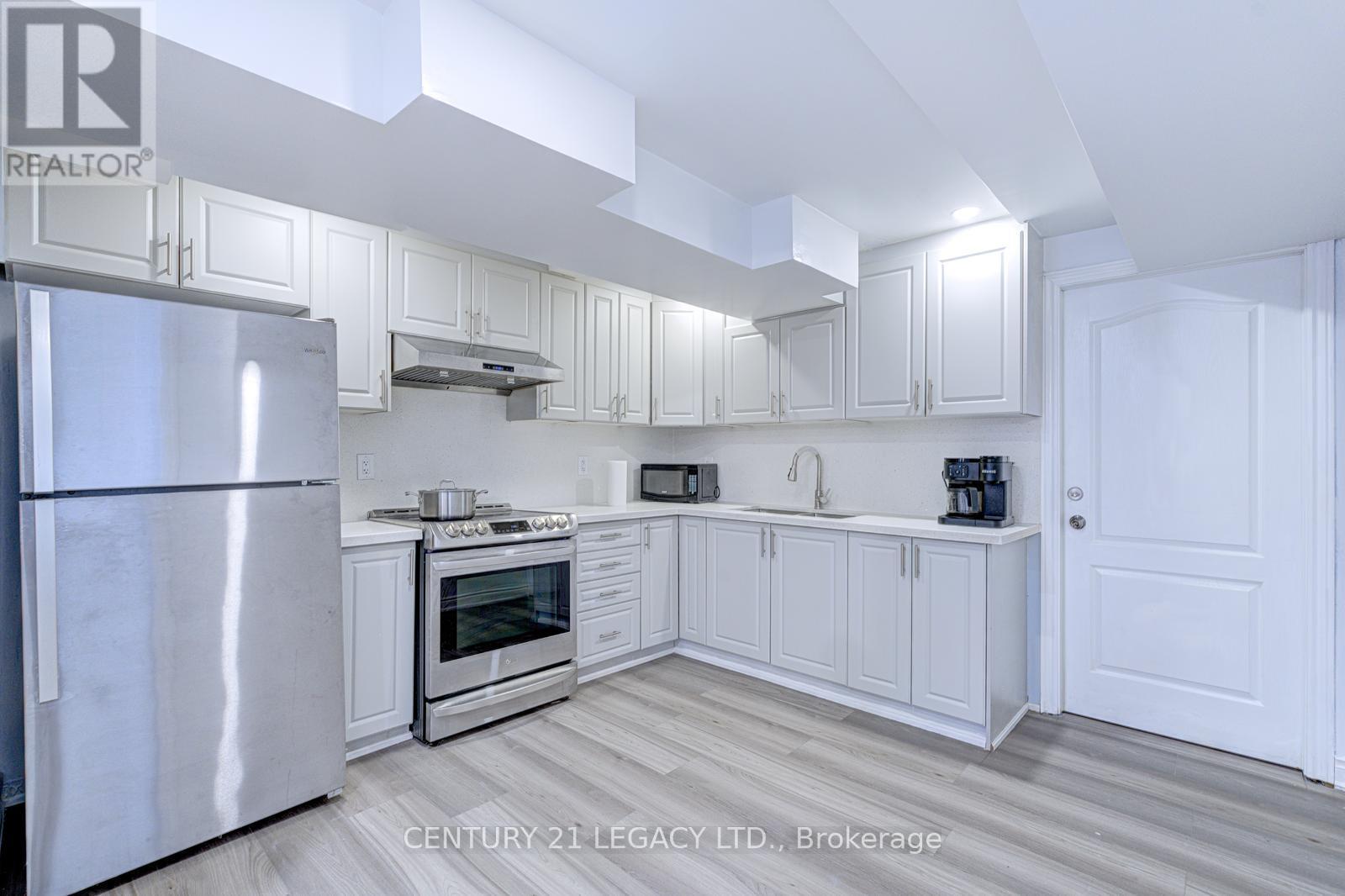 21 Serenity Lane, Brampton, Ontario  L6R 2T1 - Photo 39 - W12360127