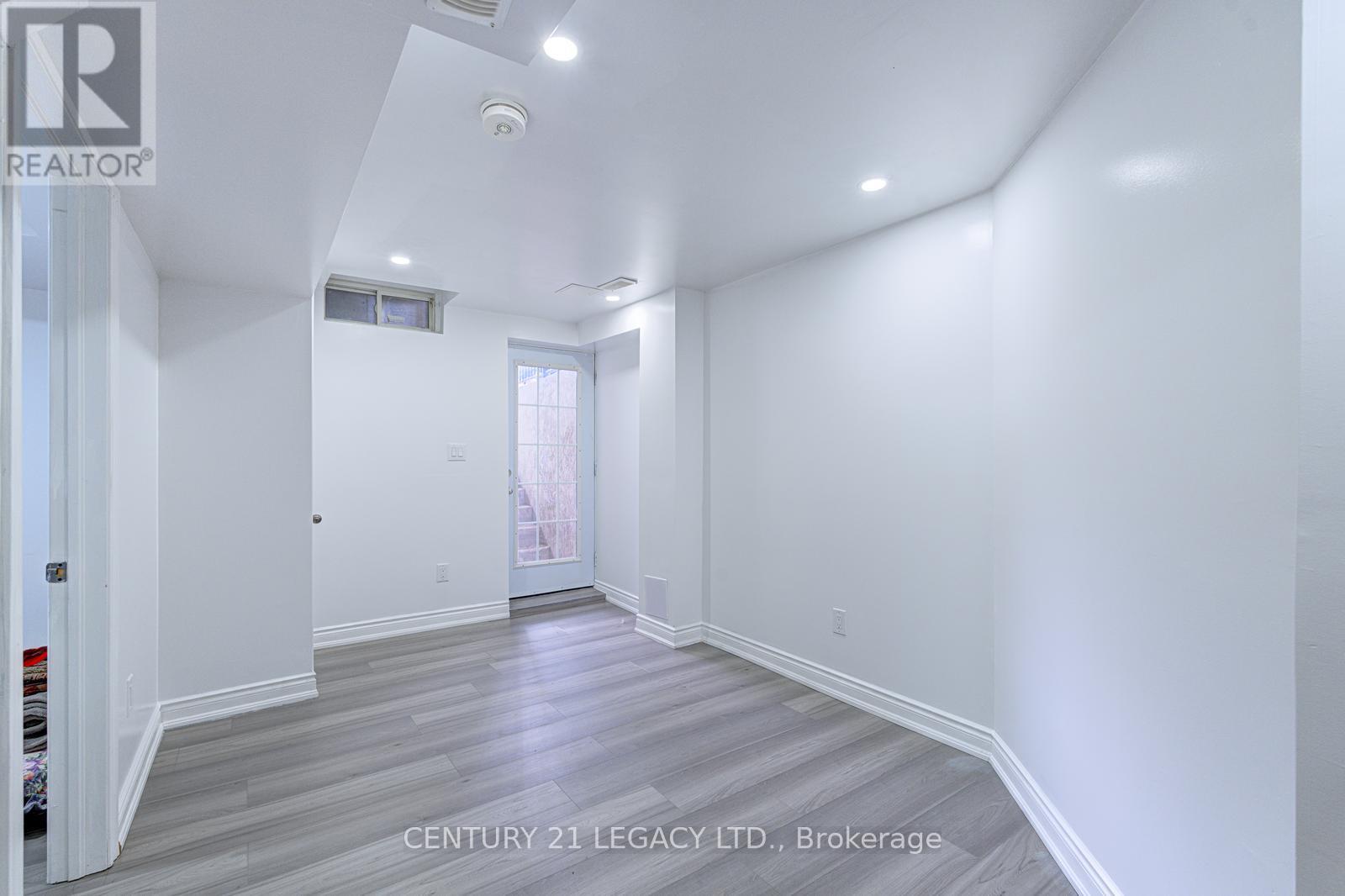 21 Serenity Lane, Brampton, Ontario  L6R 2T1 - Photo 40 - W12360127