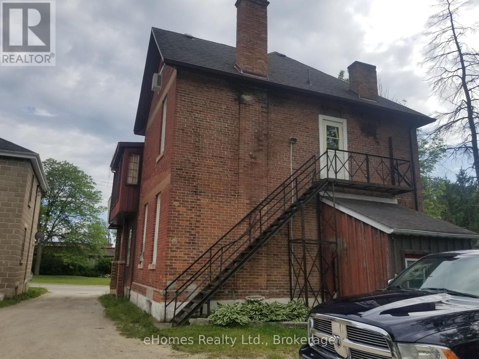 598 6th Street E, Owen Sound, Ontario  N4K 1G3 - Photo 5 - X12361700