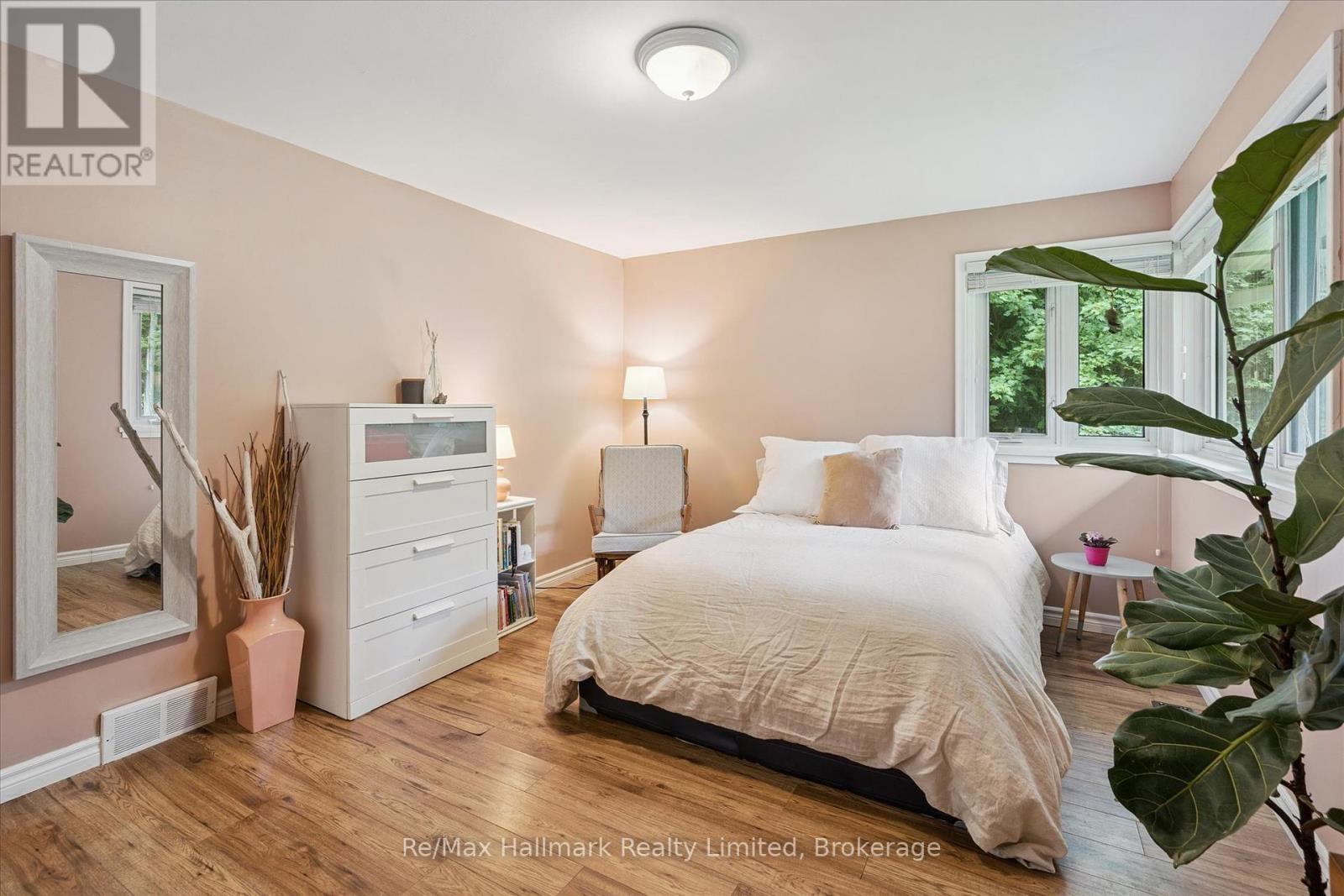 91 Spencer Street, Bracebridge, Ontario  P1L 1C4 - Photo 16 - X12361701