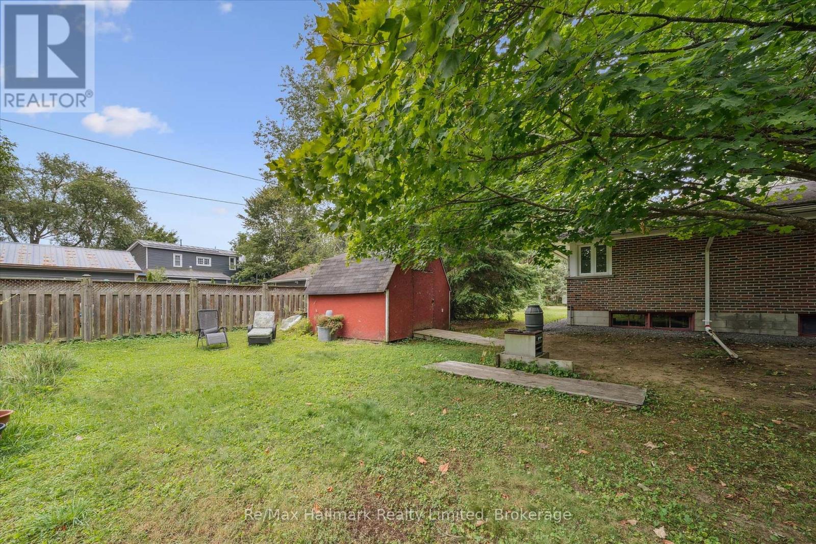 91 Spencer Street, Bracebridge (Monck (Bracebridge)), Ontario  P1L 1C4 - Photo 36 - X12361701