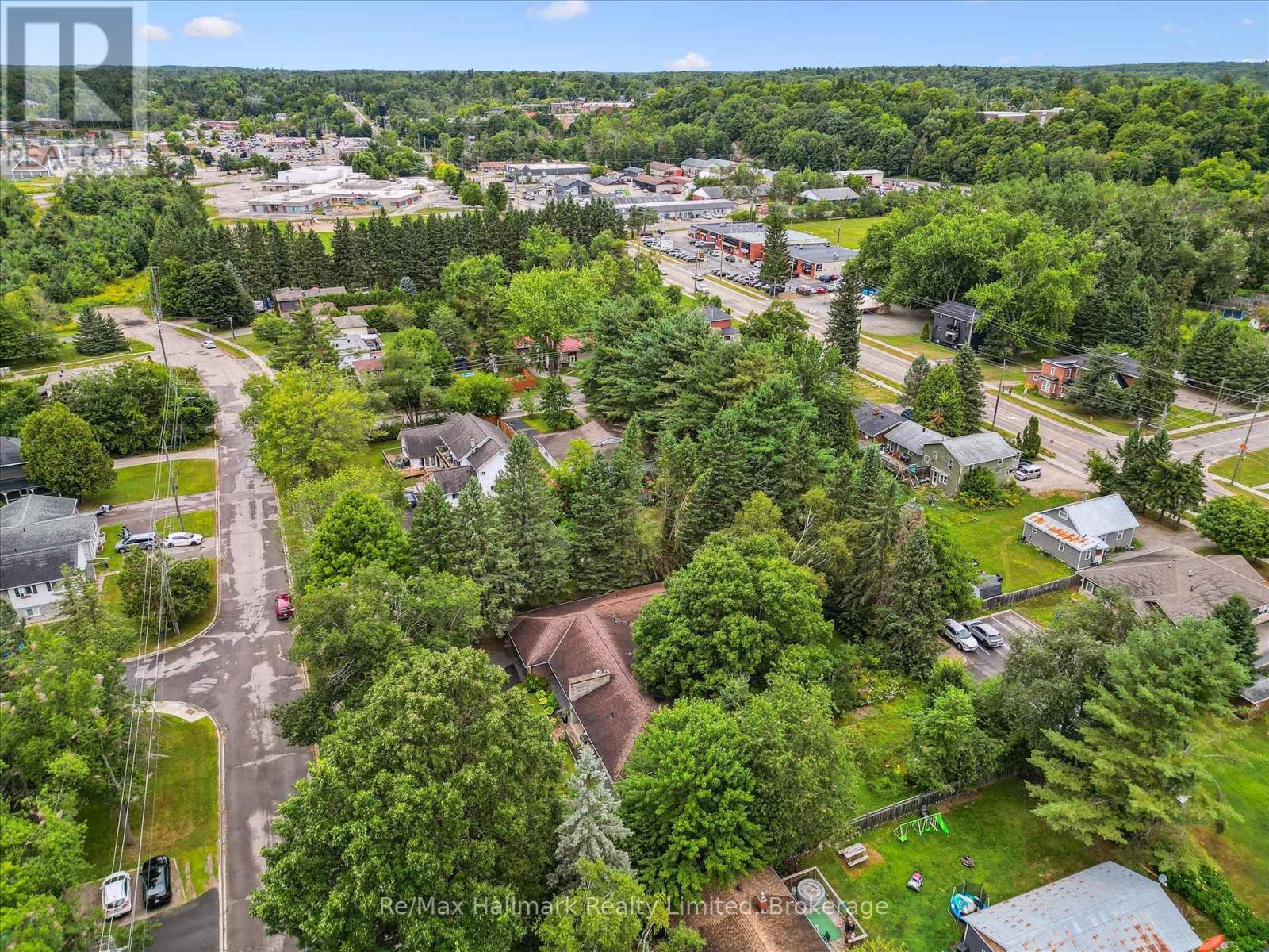 91 Spencer Street, Bracebridge, Ontario  P1L 1C4 - Photo 4 - X12361701