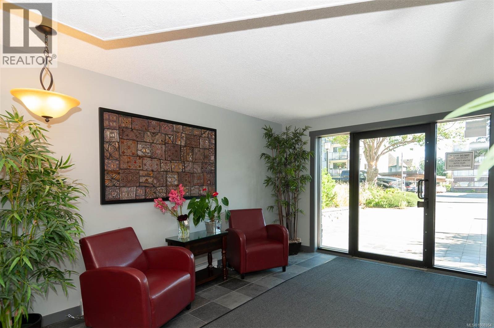 302 1024 Fairfield Rd, Victoria, British Columbia  V8V 3A5 - Photo 29 - 1008354