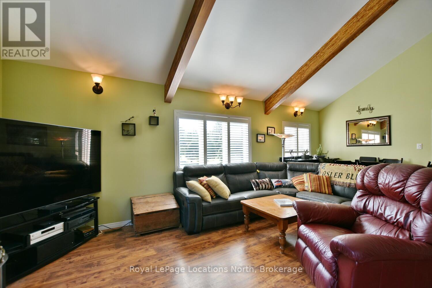 154 Carmichael Crescent, Blue Mountains, Ontario  L9Y 0R3 - Photo 10 - X12361722