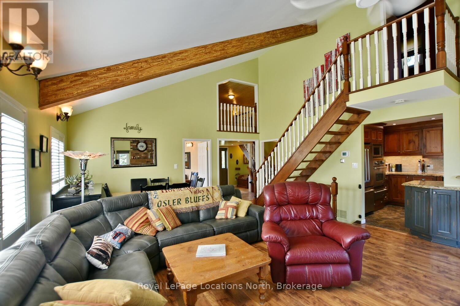 154 Carmichael Crescent, Blue Mountains, Ontario  L9Y 0R3 - Photo 14 - X12361722
