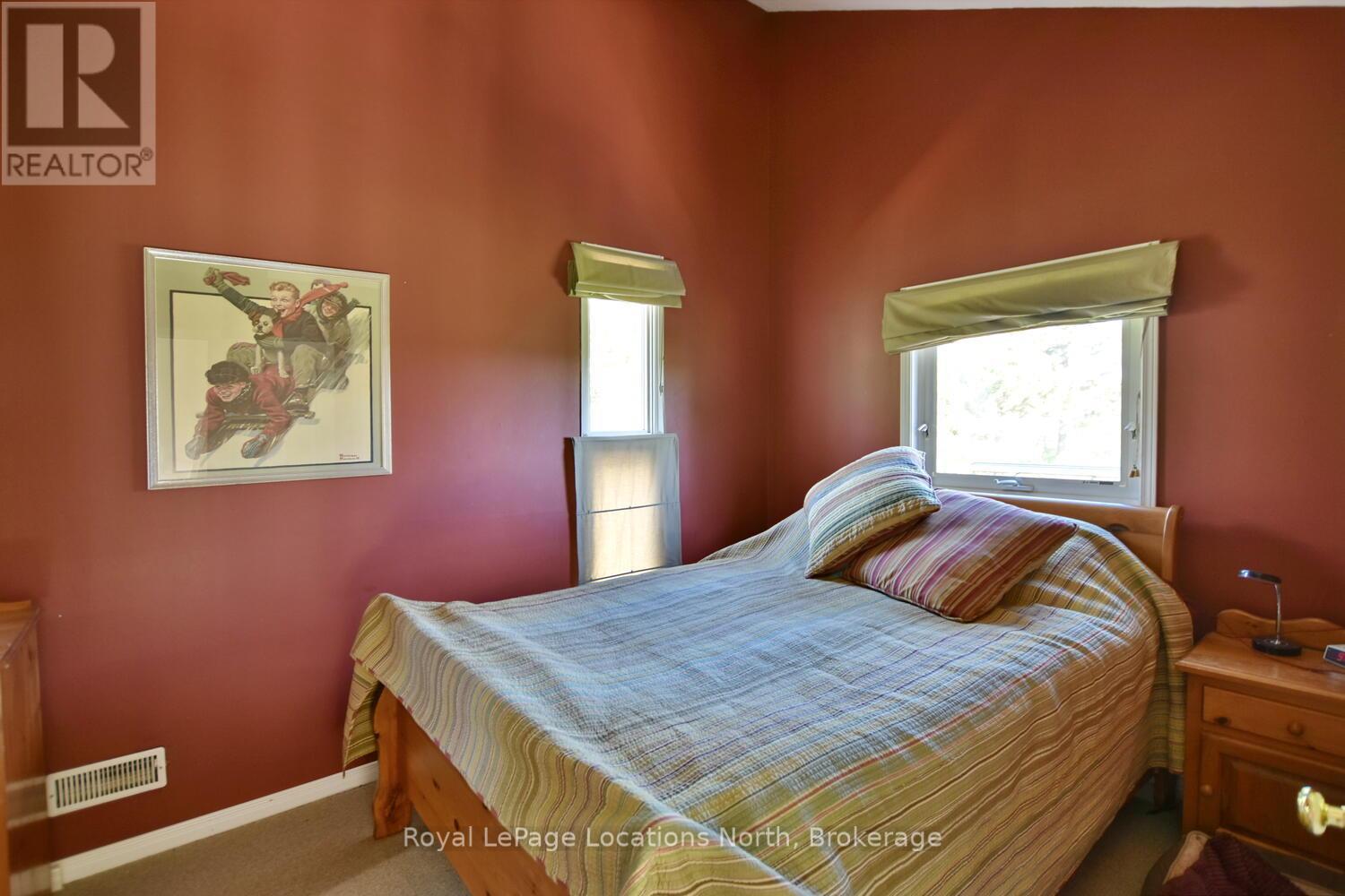 154 Carmichael Crescent, Blue Mountains, Ontario  L9Y 0R3 - Photo 32 - X12361722