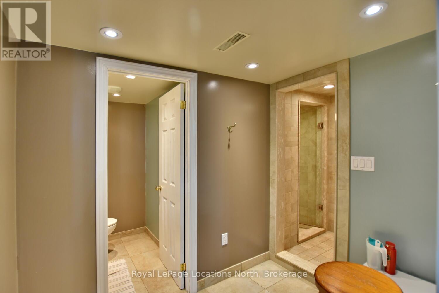 154 Carmichael Crescent, Blue Mountains, Ontario  L9Y 0R3 - Photo 37 - X12361722