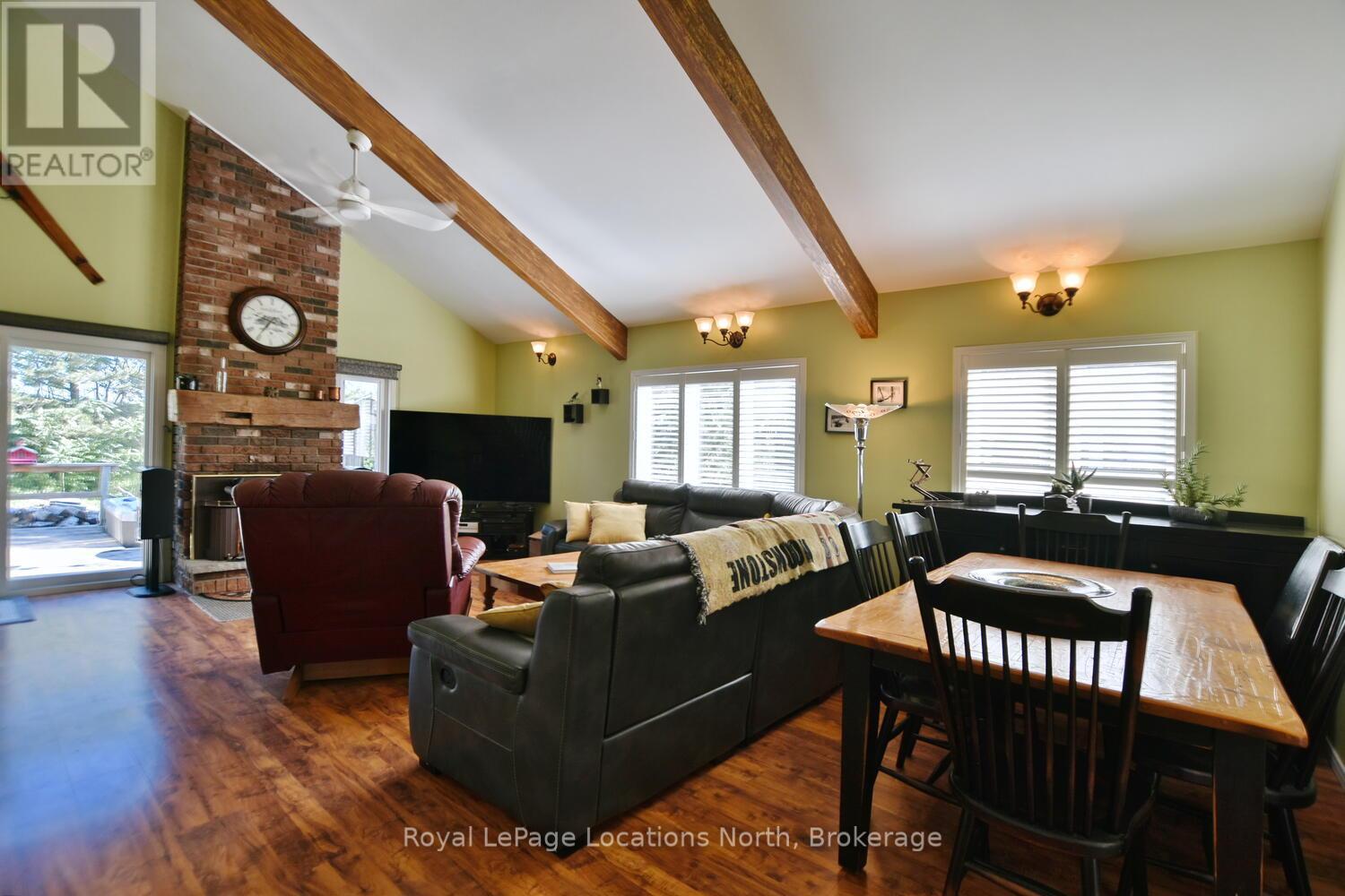 154 Carmichael Crescent, Blue Mountains, Ontario  L9Y 0R3 - Photo 8 - X12361722
