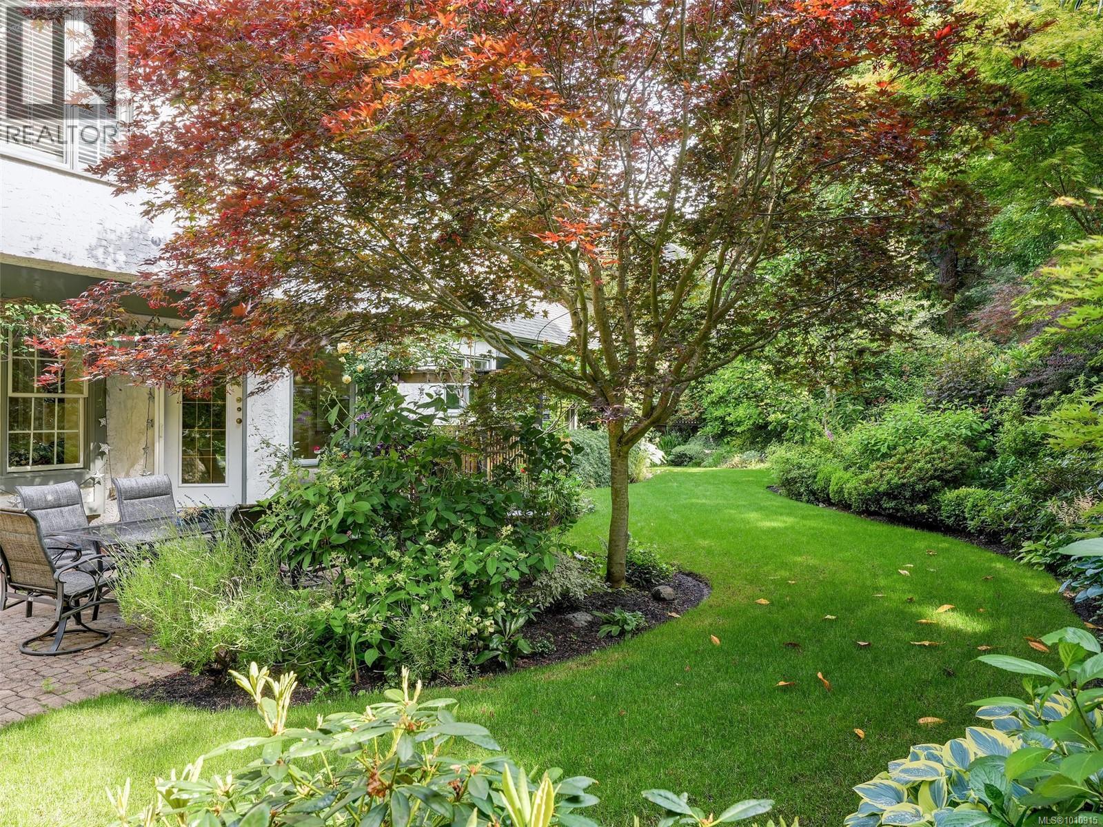 3913 Gibson Crt, Saanich, British Columbia  V8N 6E2 - Photo 19 - 1010915