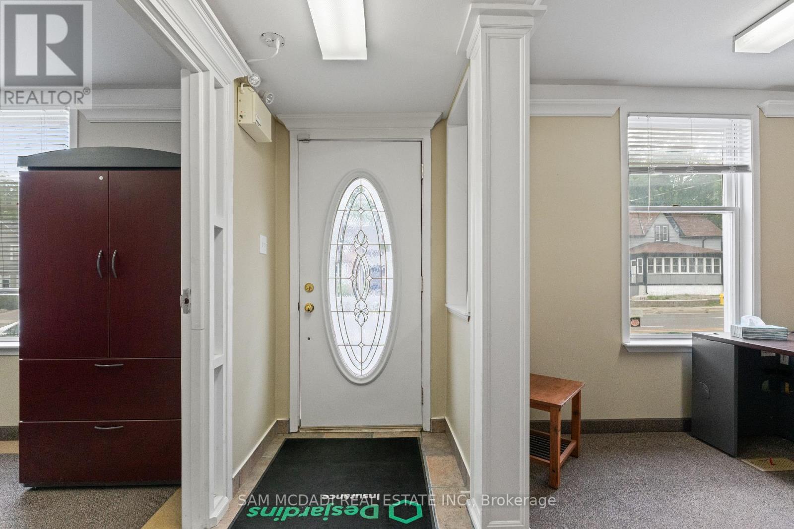 571 Kingston Road W, Ajax, Ontario  L1S 6M1 - Photo 4 - E12361734