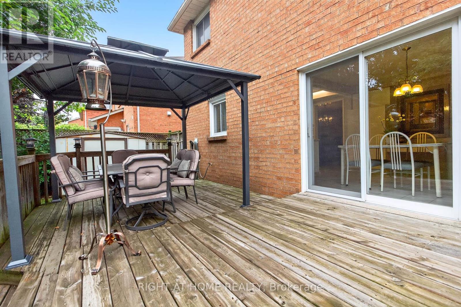 1084 Grandeur Crescent, Oakville, Ontario  L6H 4B4 - Photo 33 - W12361732
