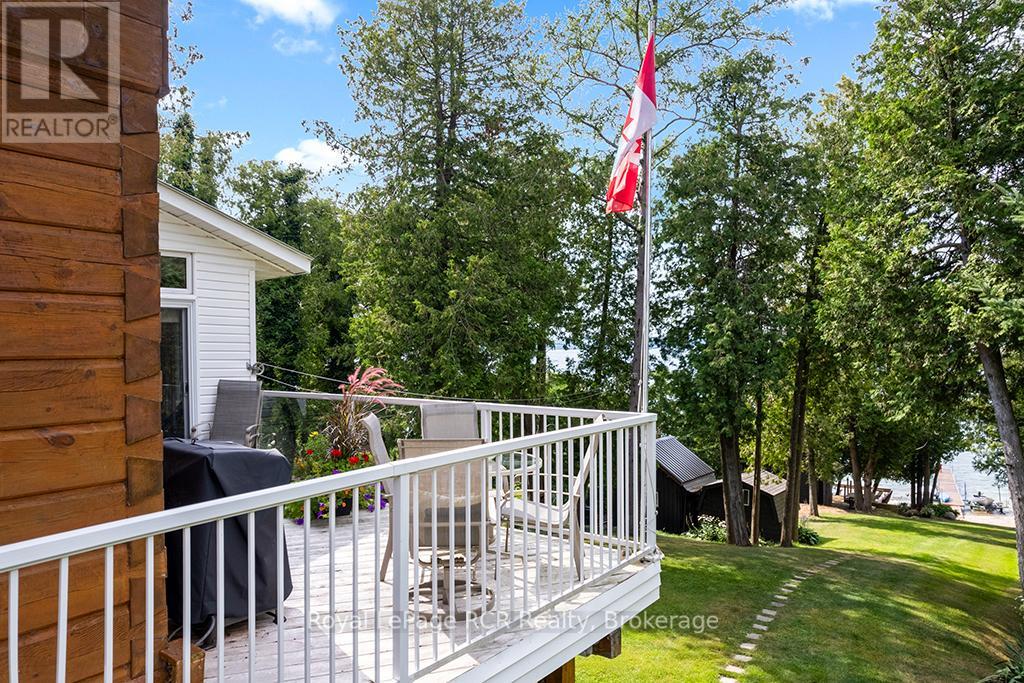 183 Lakeshore Road, Georgian Bluffs, Ontario  N0H 2T0 - Photo 5 - X12184084