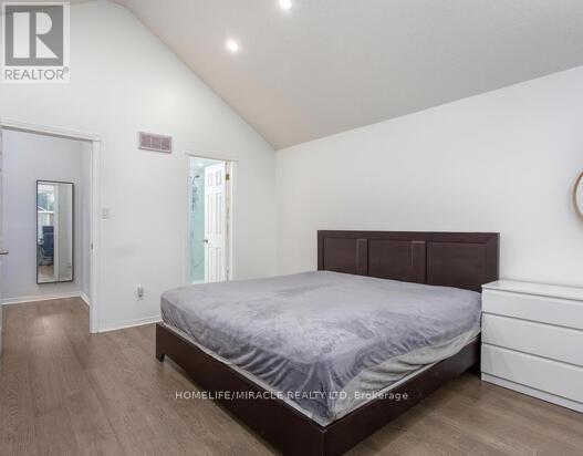 550 Penny Lane, Waterloo, Ontario  N2T 2L3 - Photo 19 - X12361741