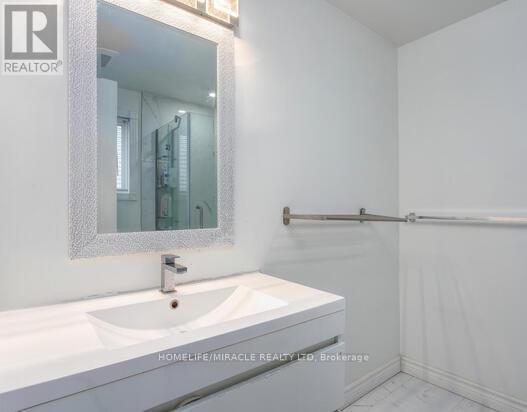 550 Penny Lane, Waterloo, Ontario  N2T 2L3 - Photo 22 - X12361741