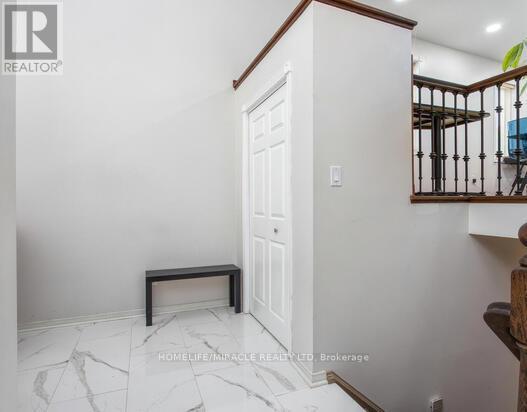 550 Penny Lane, Waterloo, Ontario  N2T 2L3 - Photo 6 - X12361741
