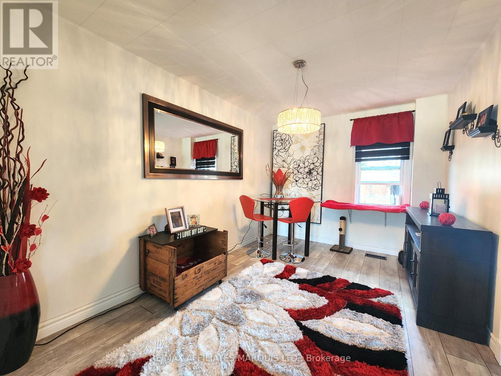 827 Amelia Street, Cornwall, Ontario  K6H 3R5 - Photo 6 - X12361753