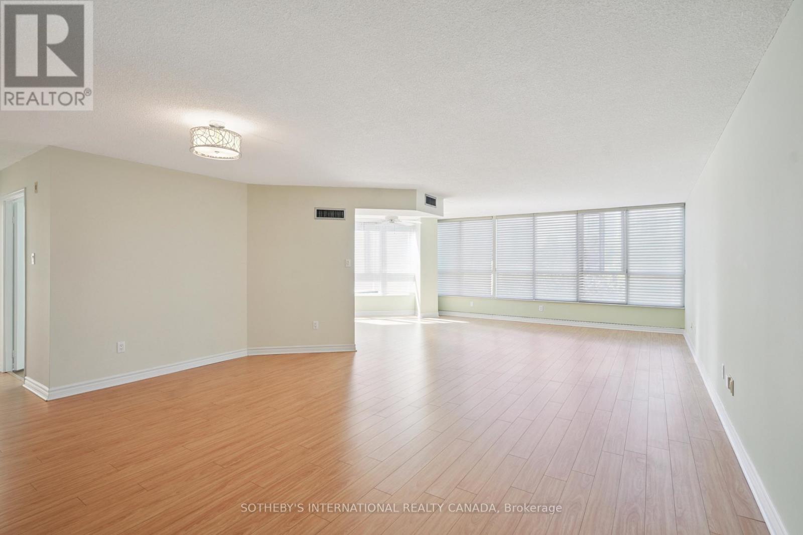 501 - 10 Tichester Road, Toronto, Ontario  M5P 3M4 - Photo 12 - C12352619