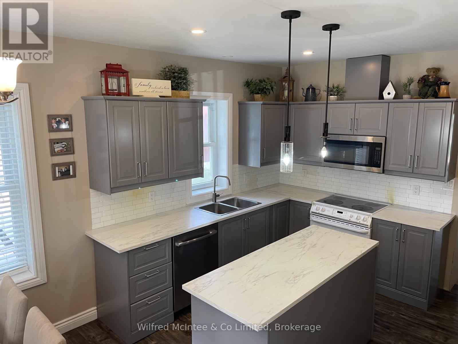 49 Absalom Street W, South Bruce, Ontario  N0G 2J0 - Photo 17 - X12361778