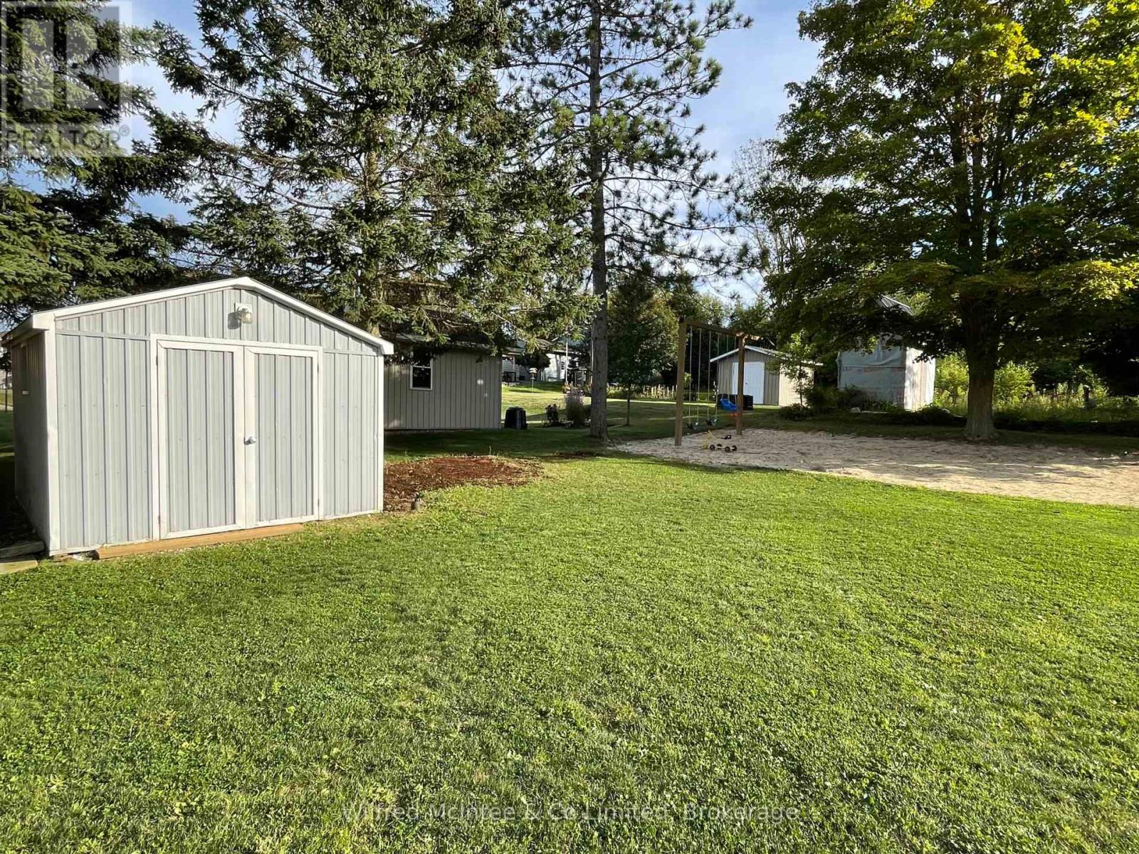49 Absalom Street W, South Bruce, Ontario  N0G 2J0 - Photo 3 - X12361778