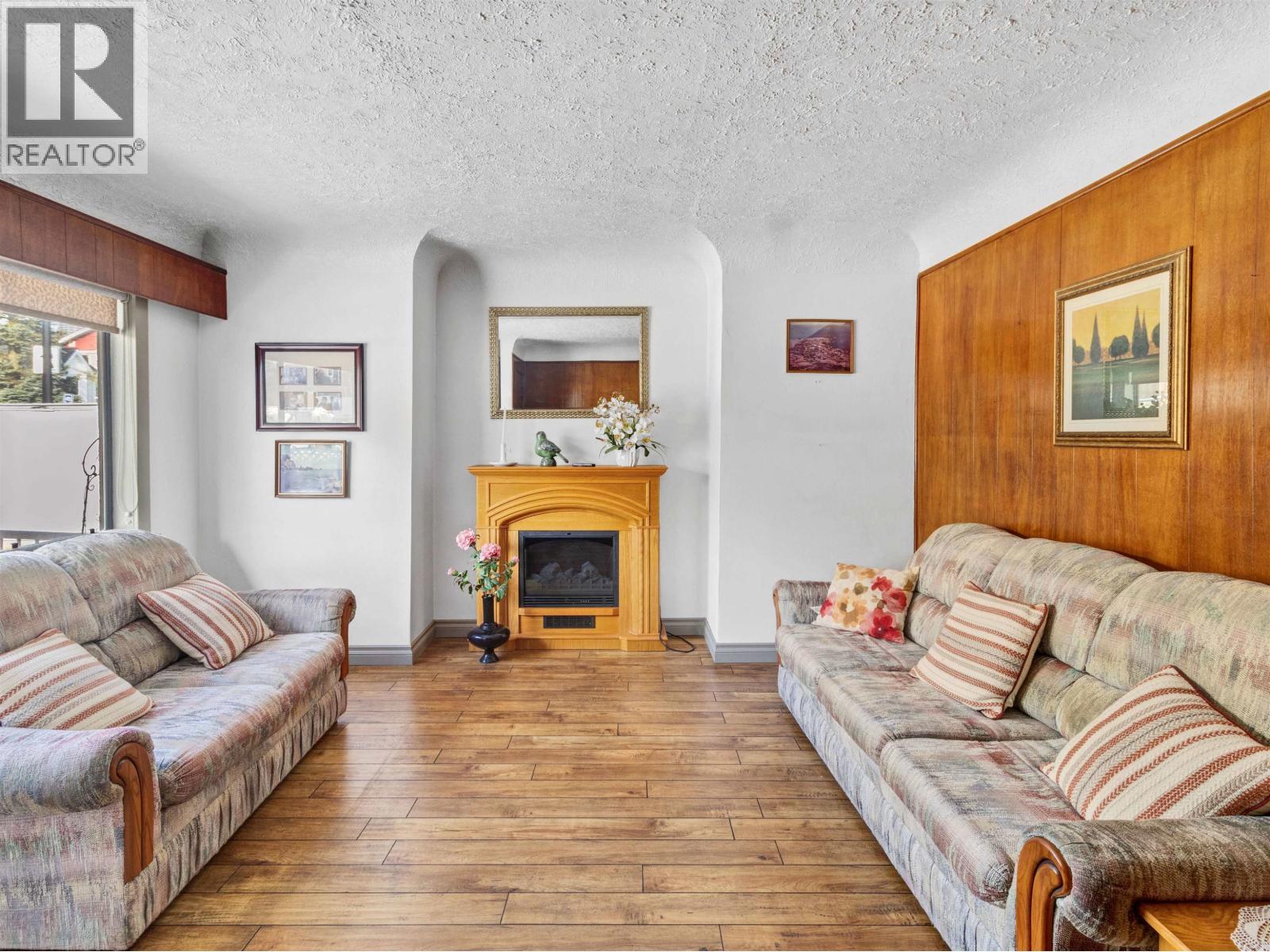2206 Eighth Avenue, New Westminster, British Columbia  V3M 2V1 - Photo 19 - R3039516