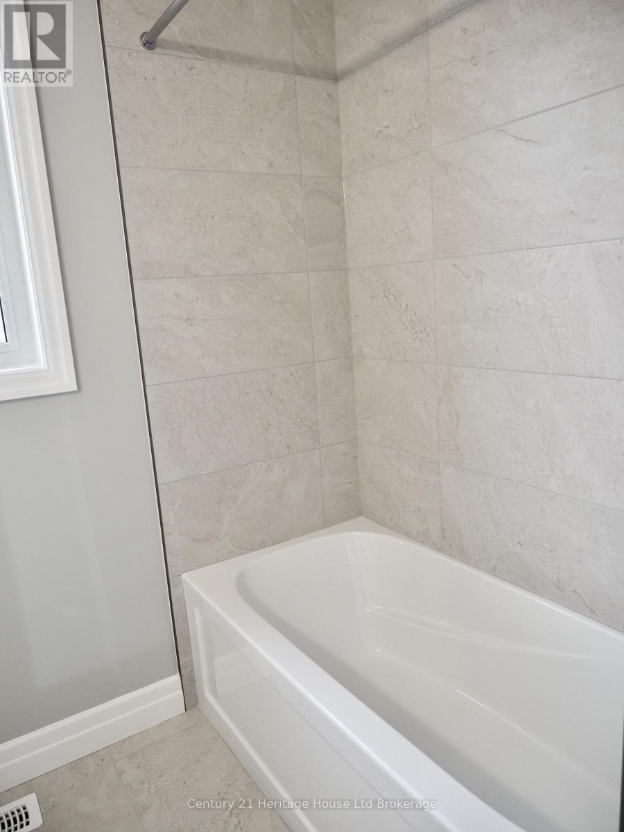 9 Sycamore Drive, Tillsonburg, Ontario  N4G 5S3 - Photo 15 - X10745150