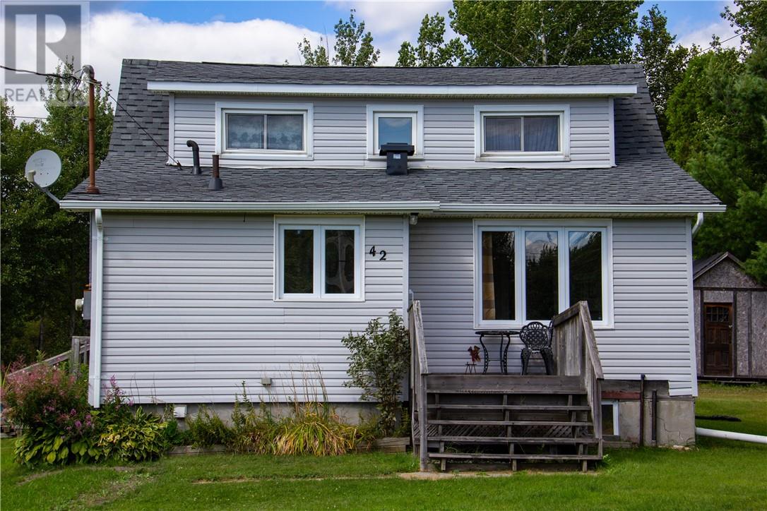 42 Kreko Street, Garson, Ontario  P3L 1M6 - Photo 1 - 2124263