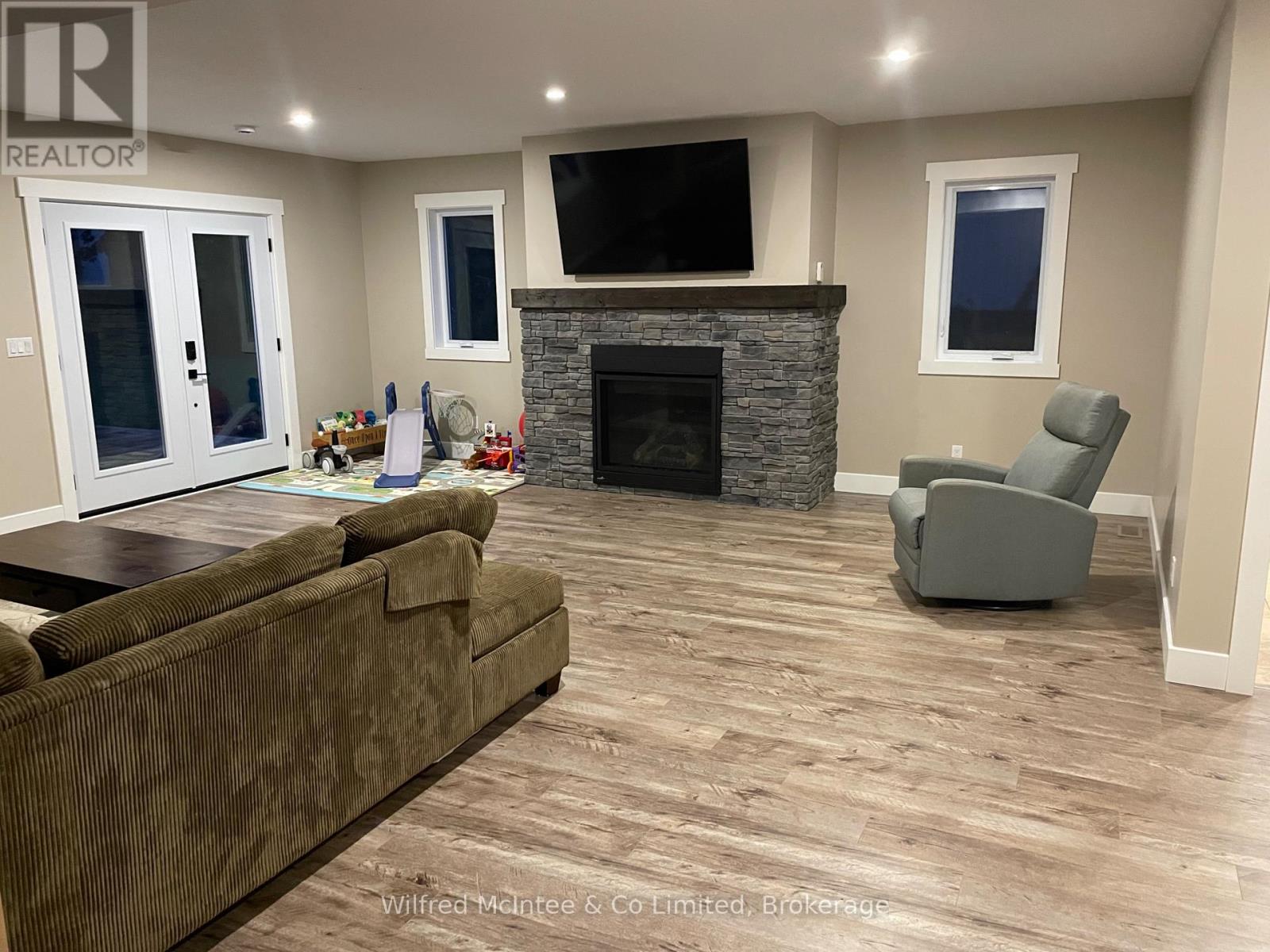 49 Absalom Street W, South Bruce, Ontario  N0G 2J0 - Photo 20 - X12361778