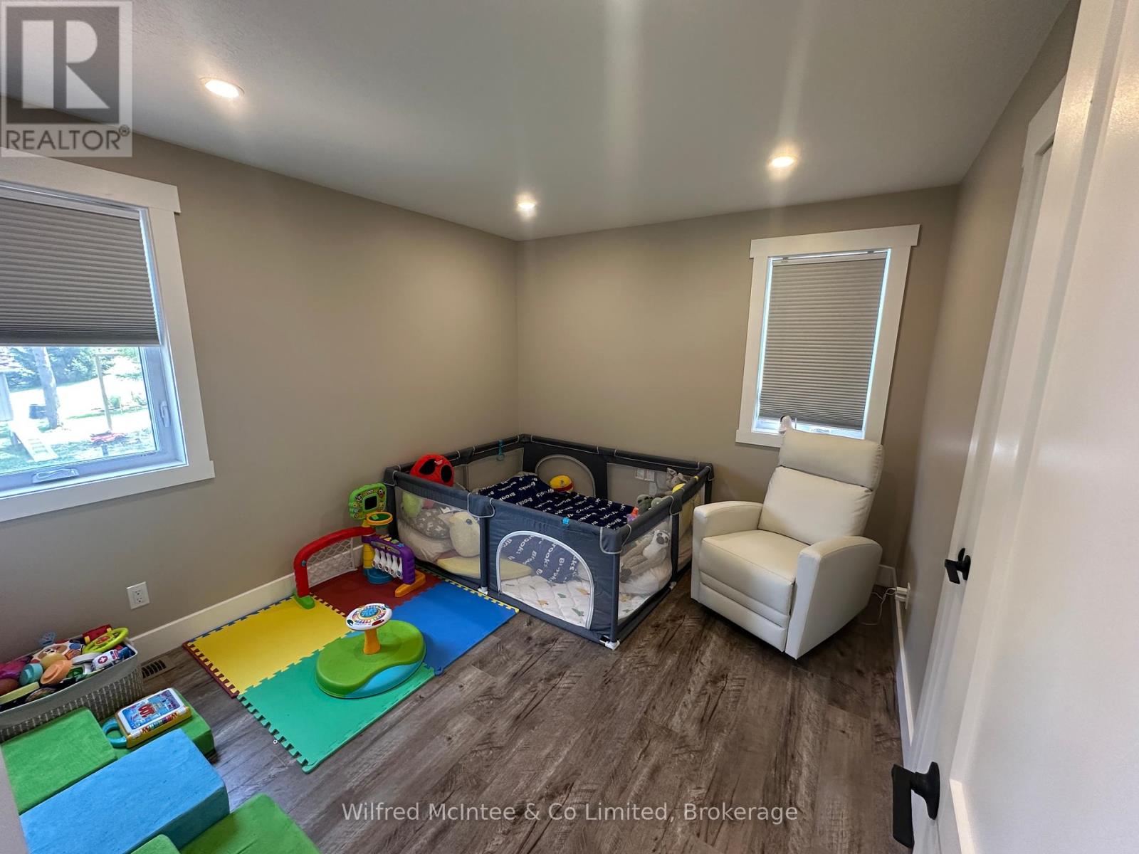 49 Absalom Street W, South Bruce, Ontario  N0G 2J0 - Photo 31 - X12361778