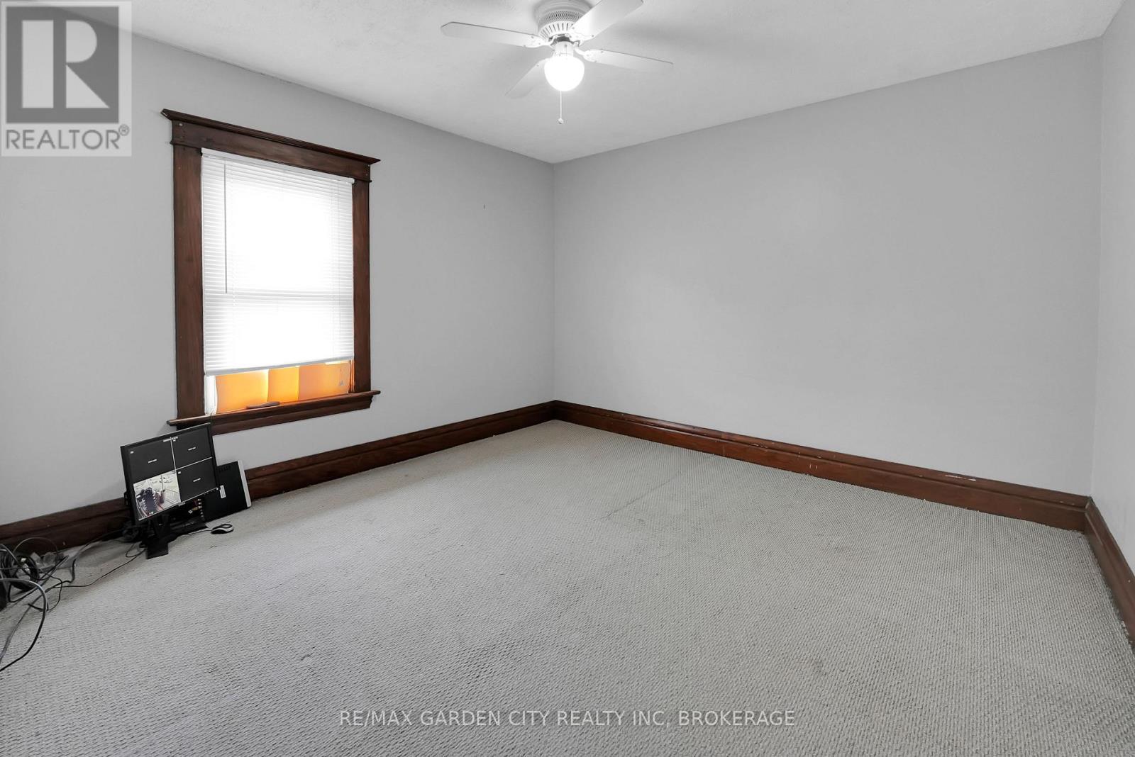 111 Lowell Avenue, St. Catharines, Ontario  L2R 2E3 - Photo 16 - X12361816