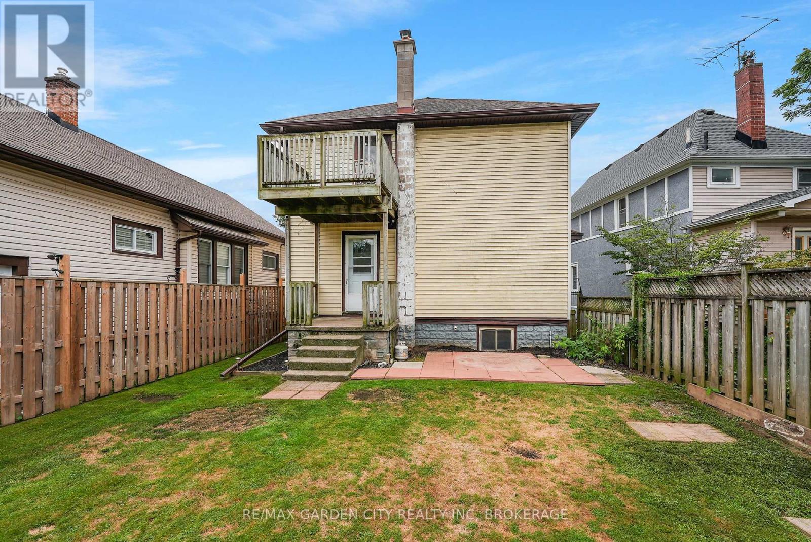 111 Lowell Avenue, St. Catharines, Ontario  L2R 2E3 - Photo 25 - X12361816
