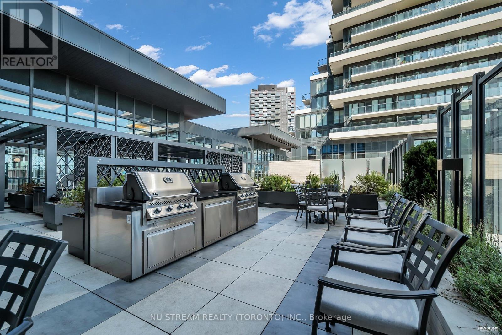 330 - 20 Inn On The Park Drive, Toronto, Ontario  M3C 0P8 - Photo 18 - C12361809