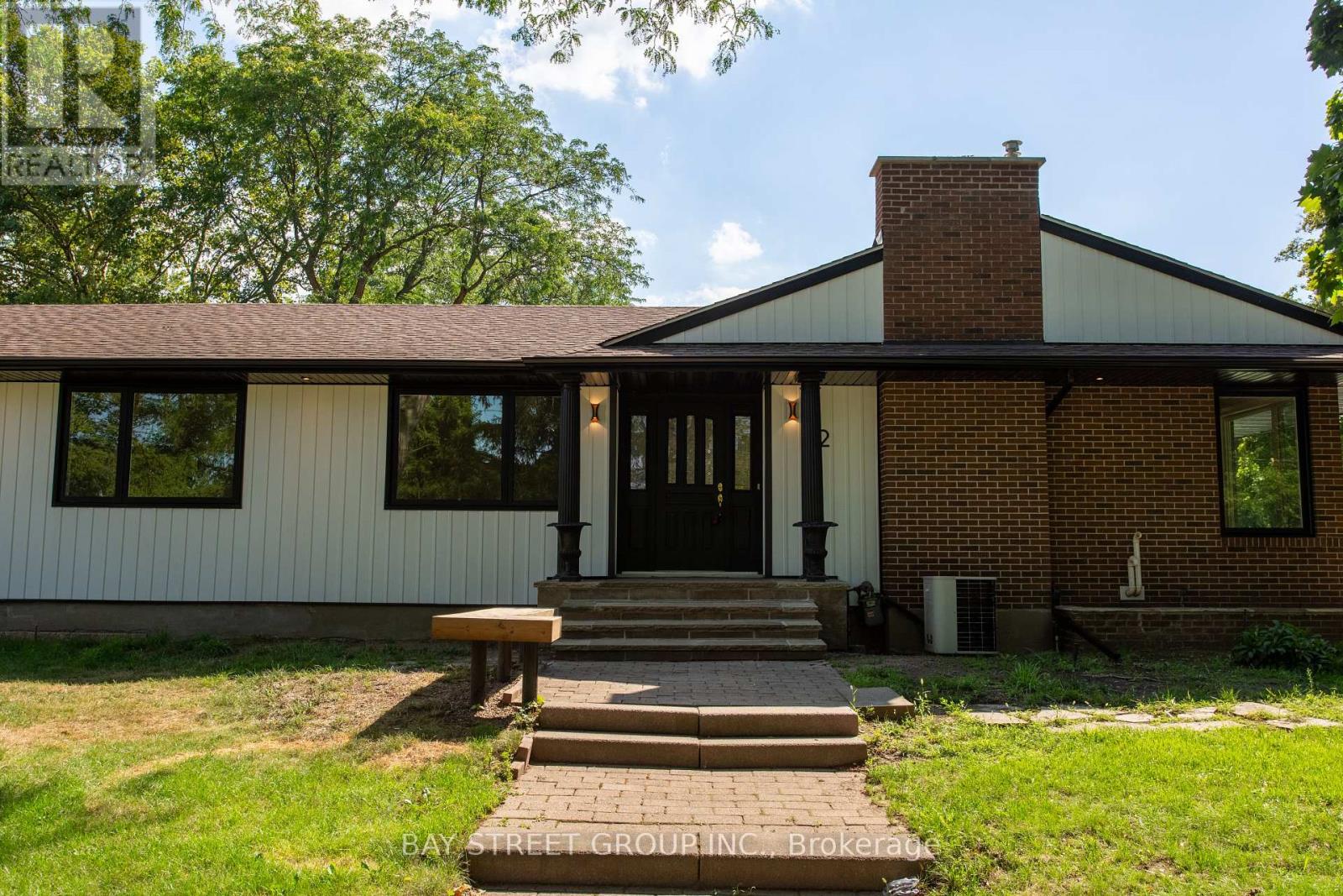 Property at 2 PARKLANE CRESCENT S image 3