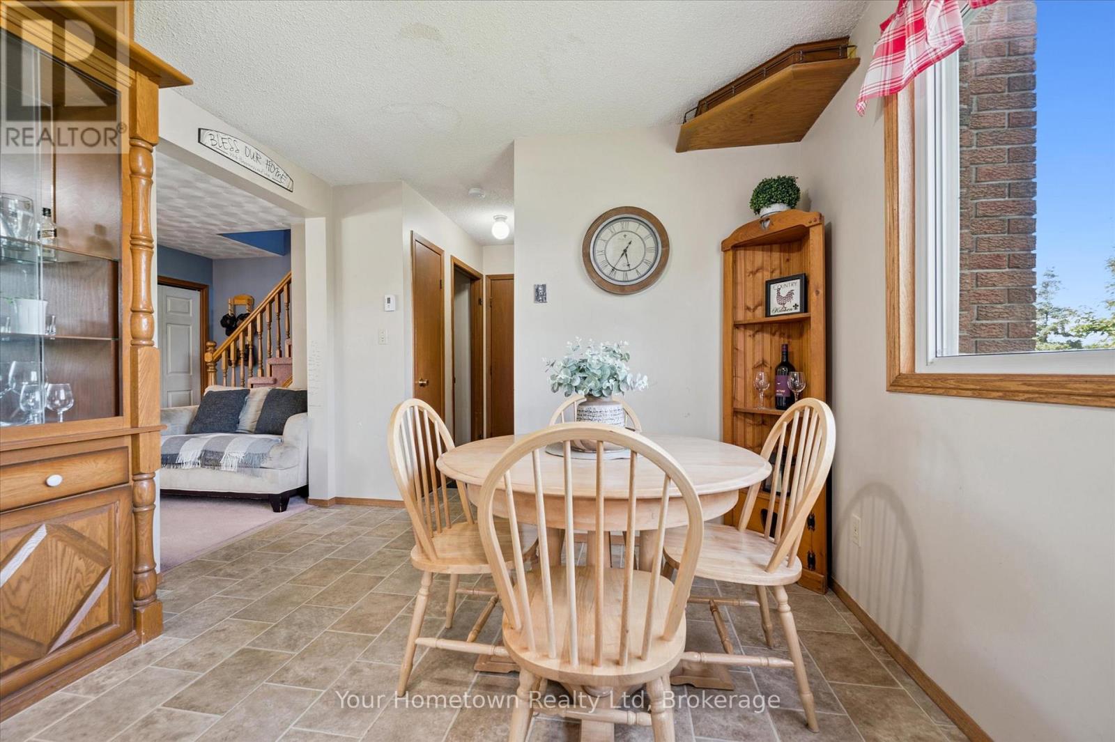 665 Raglan Street, Minto, Ontario  N0G 2P0 - Photo 16 - X12361845