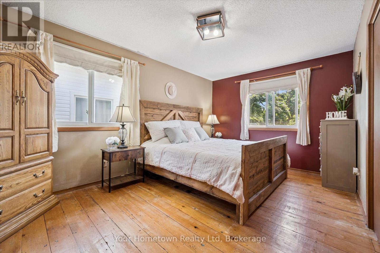 665 Raglan Street, Minto, Ontario  N0G 2P0 - Photo 25 - X12361845