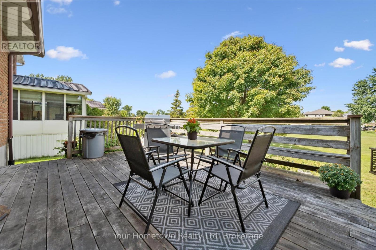 665 Raglan Street, Minto, Ontario  N0G 2P0 - Photo 37 - X12361845