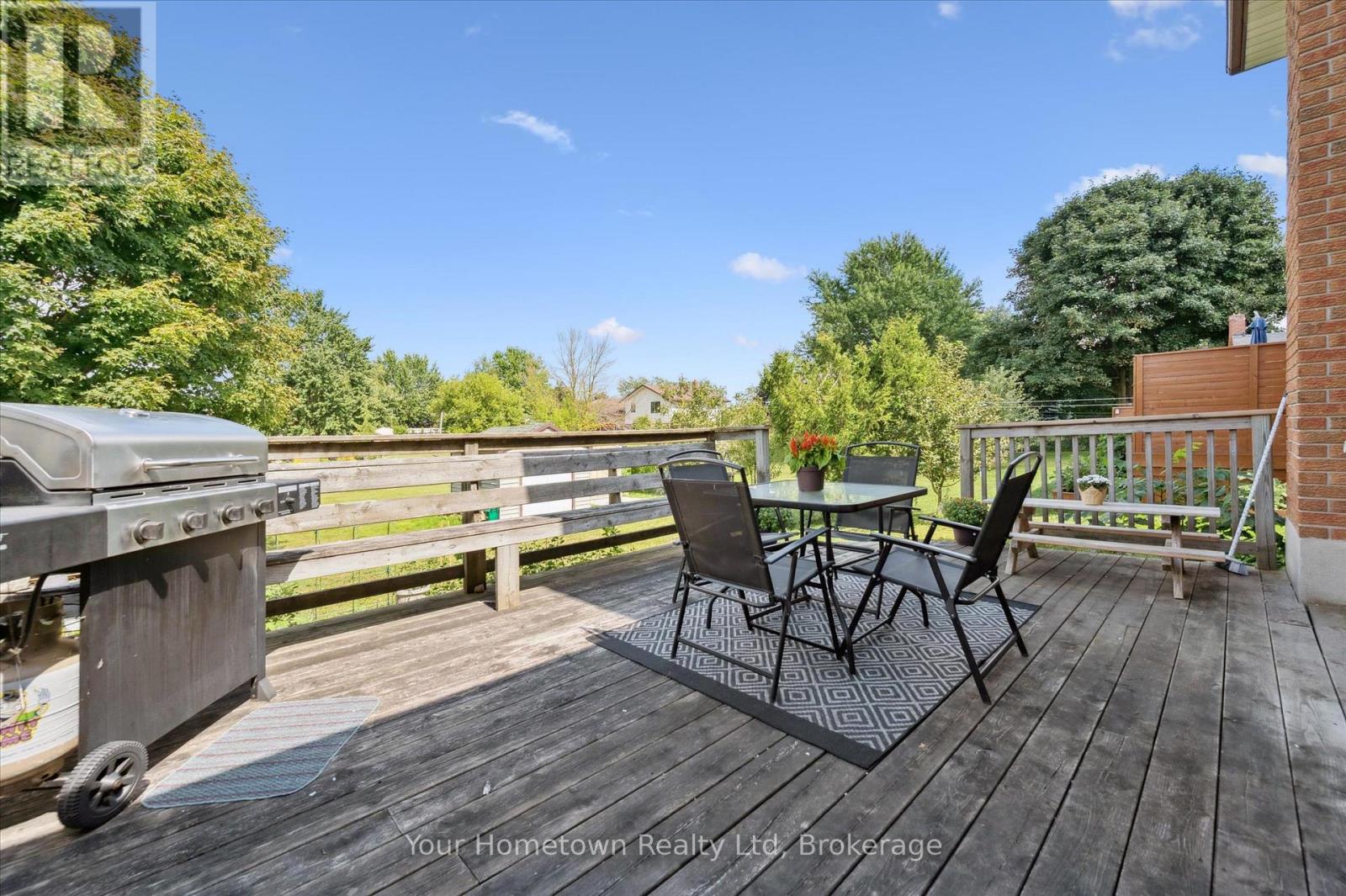 665 Raglan Street, Minto, Ontario  N0G 2P0 - Photo 38 - X12361845