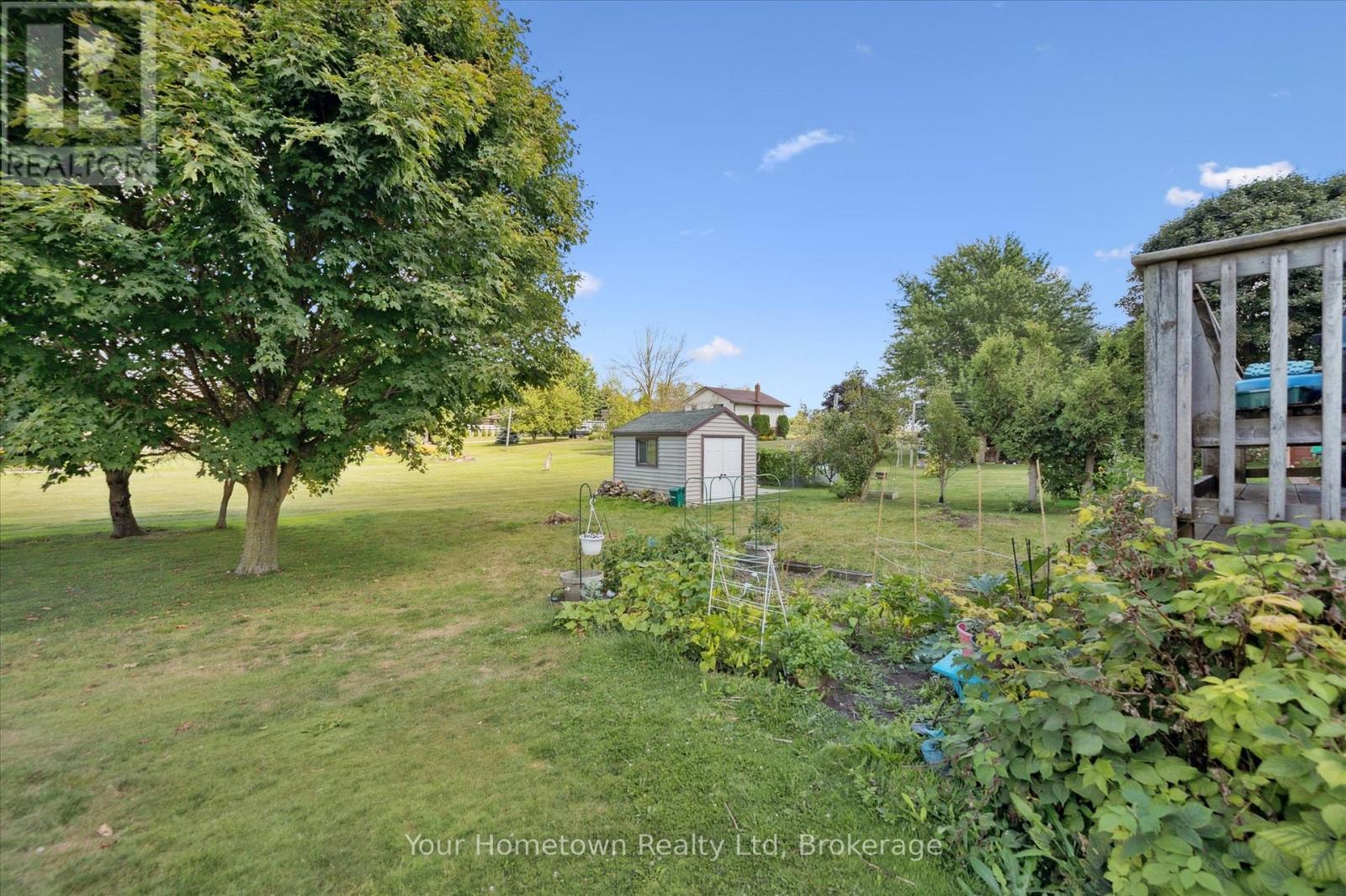 665 Raglan Street, Minto, Ontario  N0G 2P0 - Photo 39 - X12361845