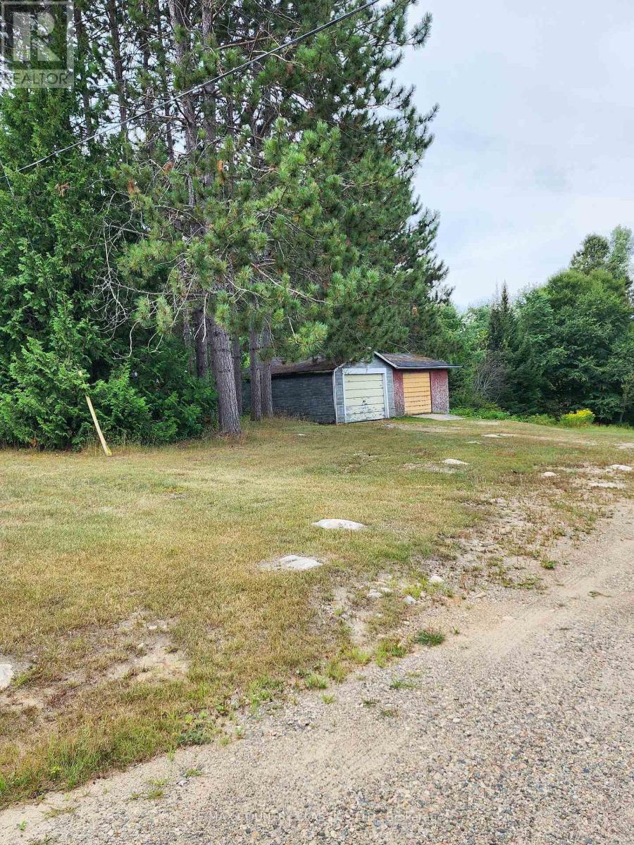 94 Paradise Road, South Algonquin, Ontario  K0J 2M0 - Photo 31 - X12361873