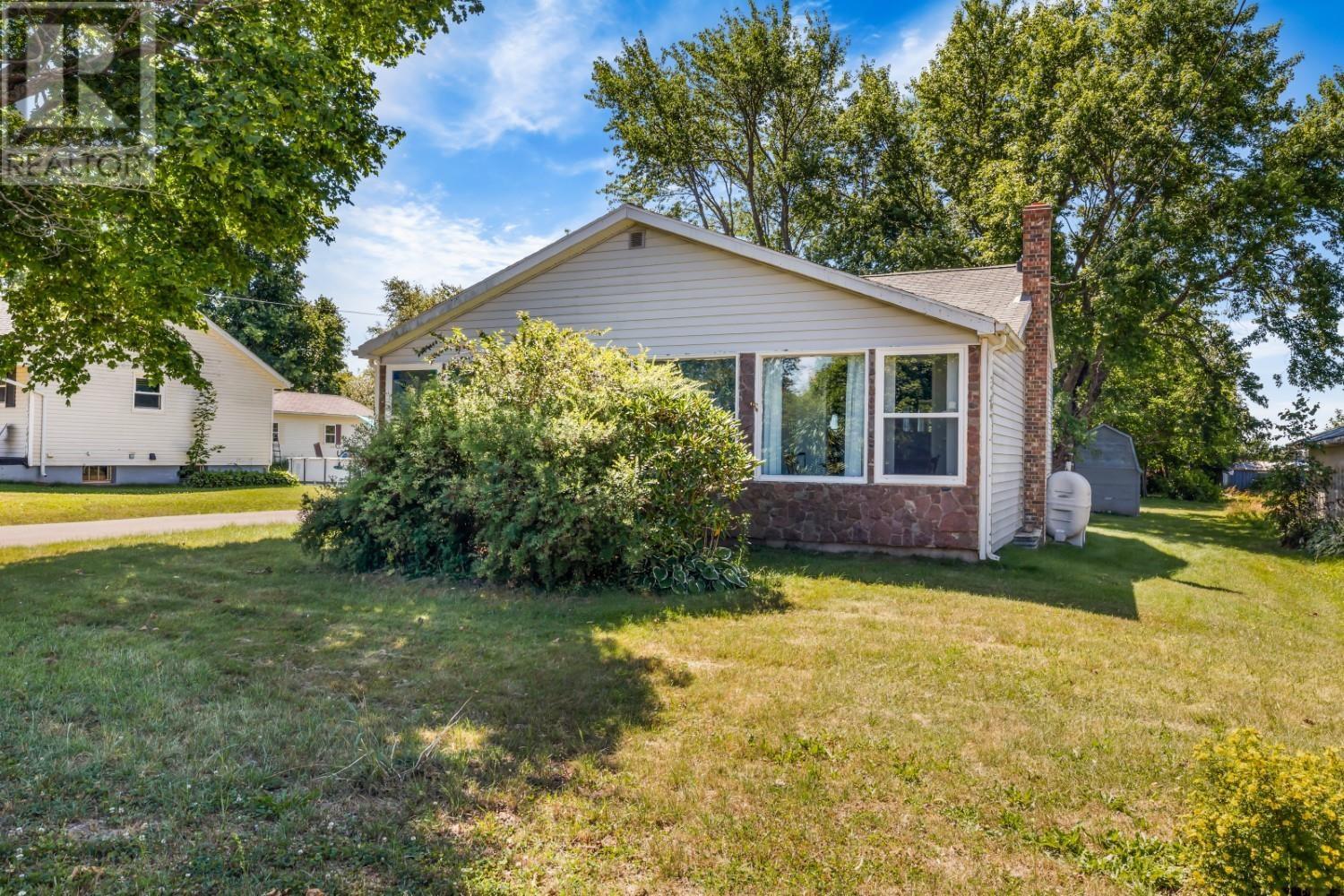 27 Wilfred Street, Miscouche, Prince Edward Island  C0B 1T0 - Photo 39 - 202519755