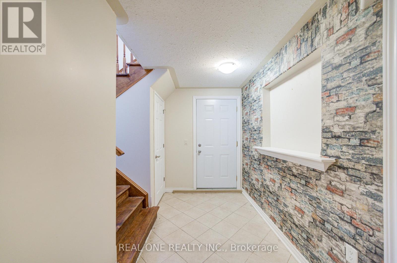 105 Milroy Drive, Peterborough North, Ontario  K9H 7T2 - Photo 26 - X12360010