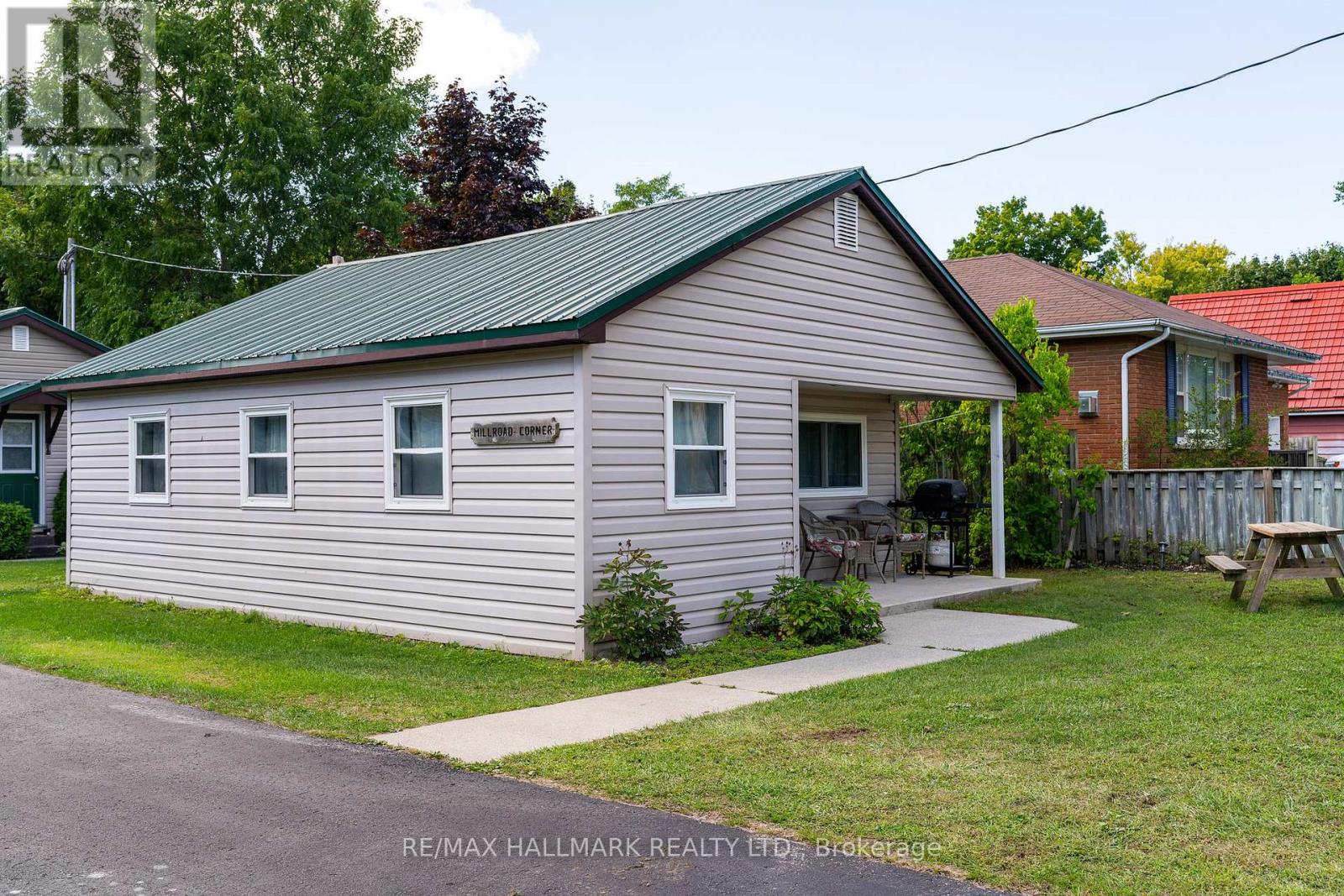 356 Green Street, Saugeen Shores, Ontario  N0H 2C0 - Photo 28 - X12361836