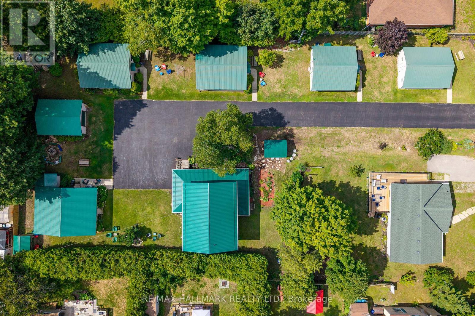 356 Green Street, Saugeen Shores, Ontario  N0H 2C0 - Photo 2 - X12361836