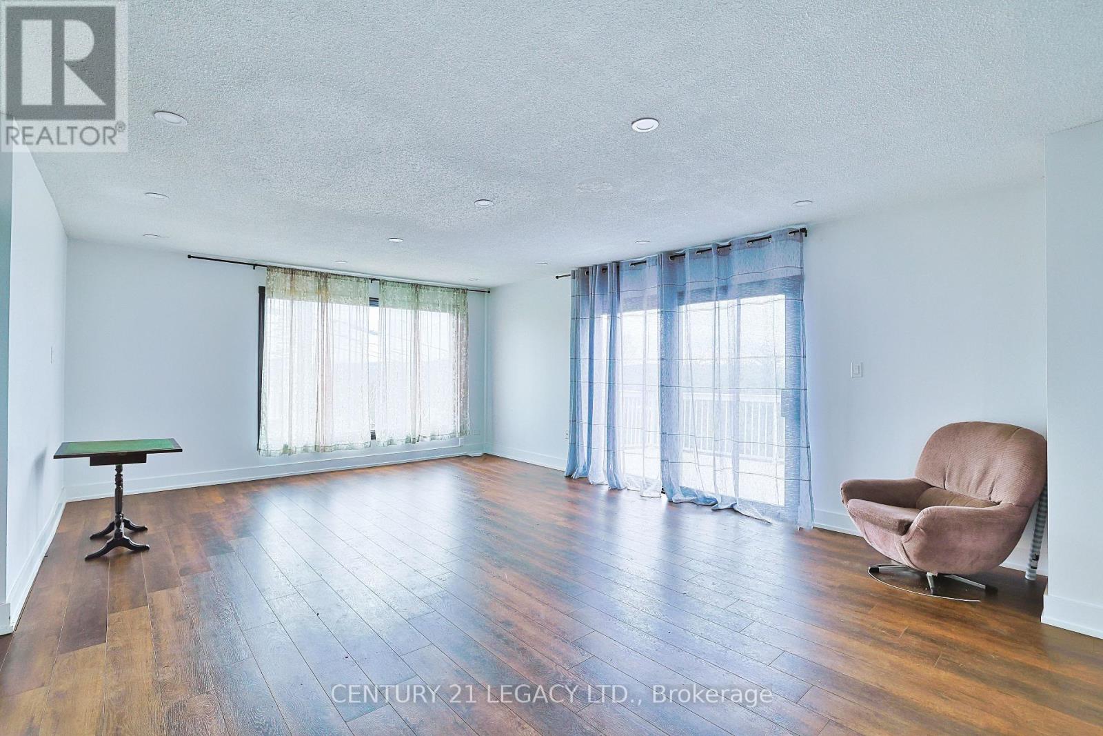 23 Lansdowne Street W, Huntsville, Ontario  P1H 1W1 - Photo 26 - X12361685