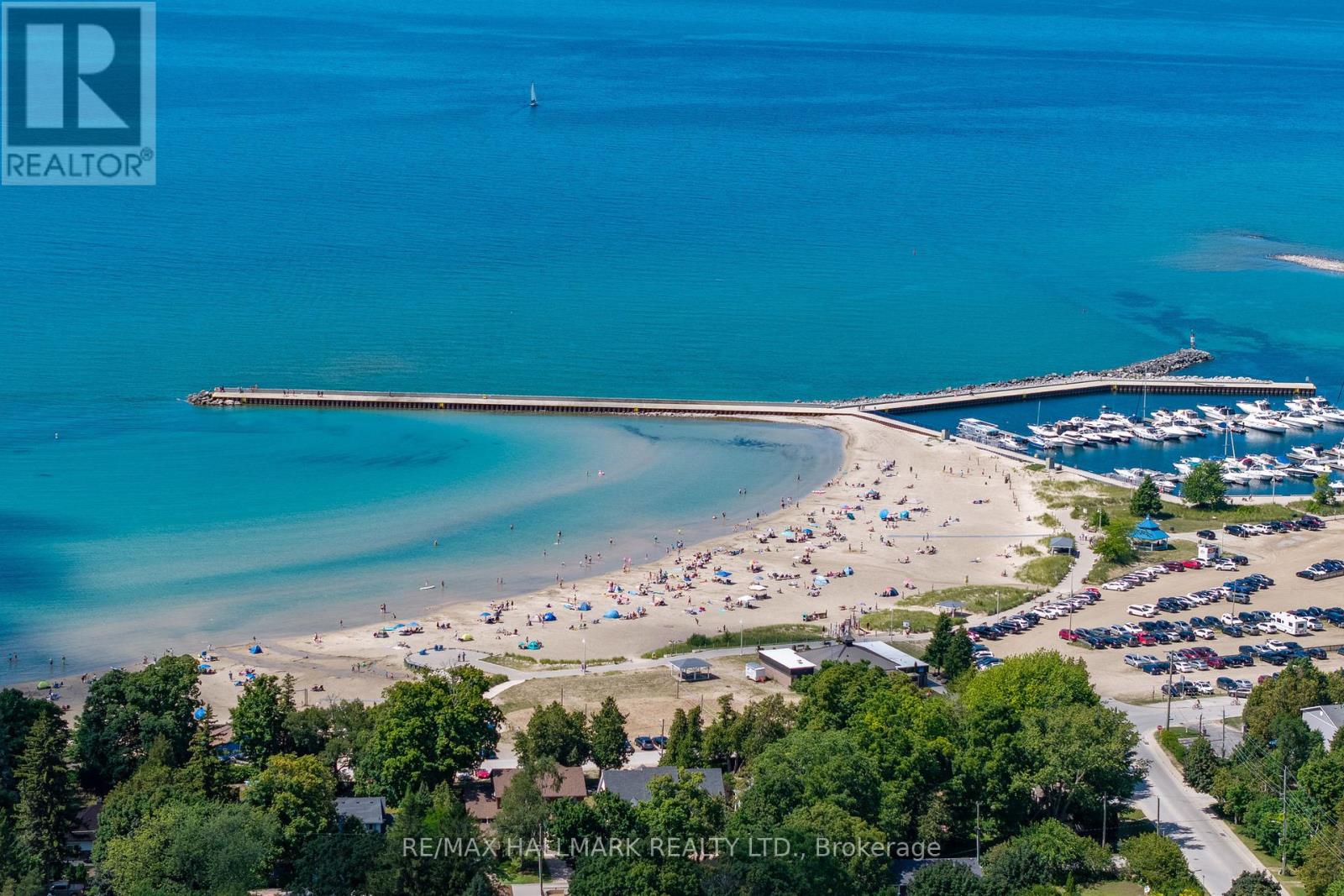 356 Green Street, Saugeen Shores, Ontario  N0H 2C0 - Photo 4 - X12361836