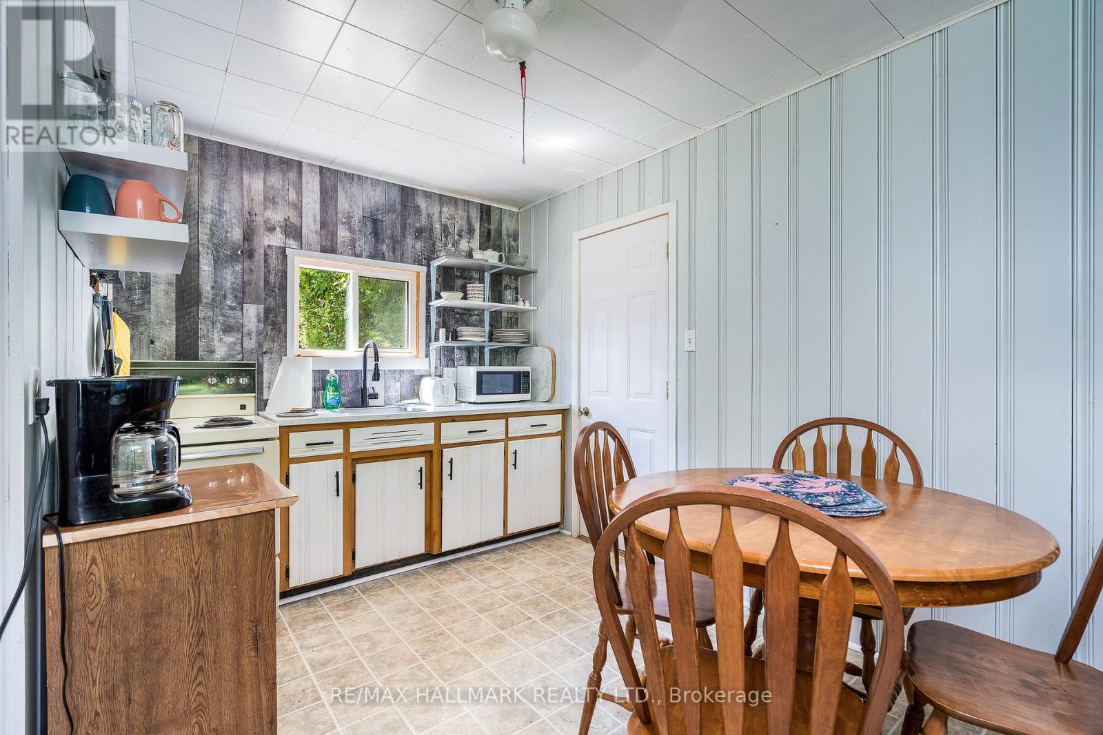 356 Green Street, Saugeen Shores, Ontario  N0H 2C0 - Photo 33 - X12361836